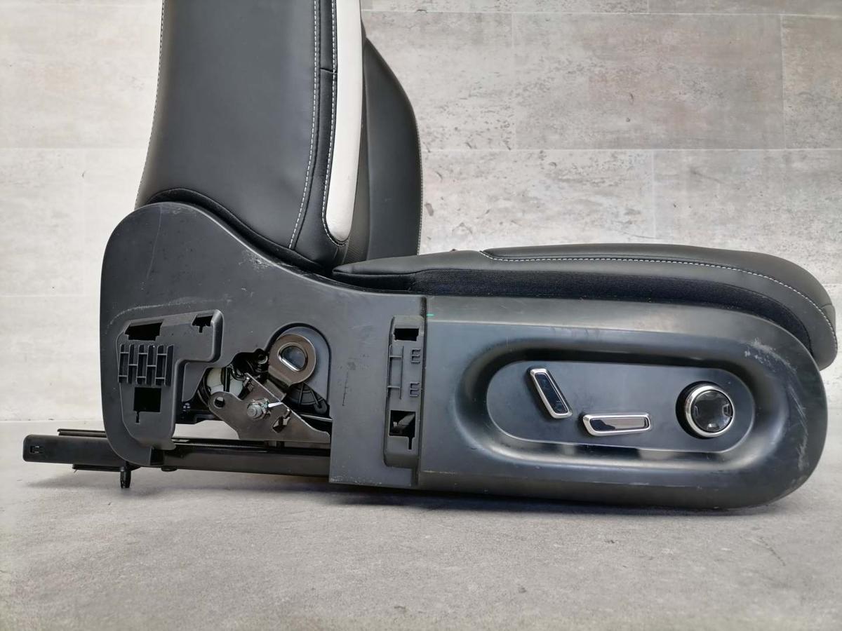 Smart #1 Brabus original Sitz vorn rechts Beifahrersitz Leder Schwarz elektrisch Bj.2022